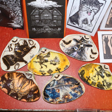 Load image into Gallery viewer, Handmade Shell Trinket Dish Elenora Soroca