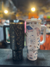 Load image into Gallery viewer, Juggy Water Bottles
