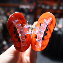 Load image into Gallery viewer, Claw Hair Clips
