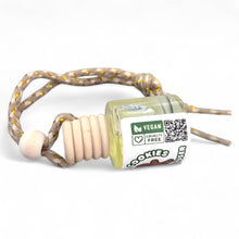 Load image into Gallery viewer, Spiked Gingerbread Scent car diffuser
